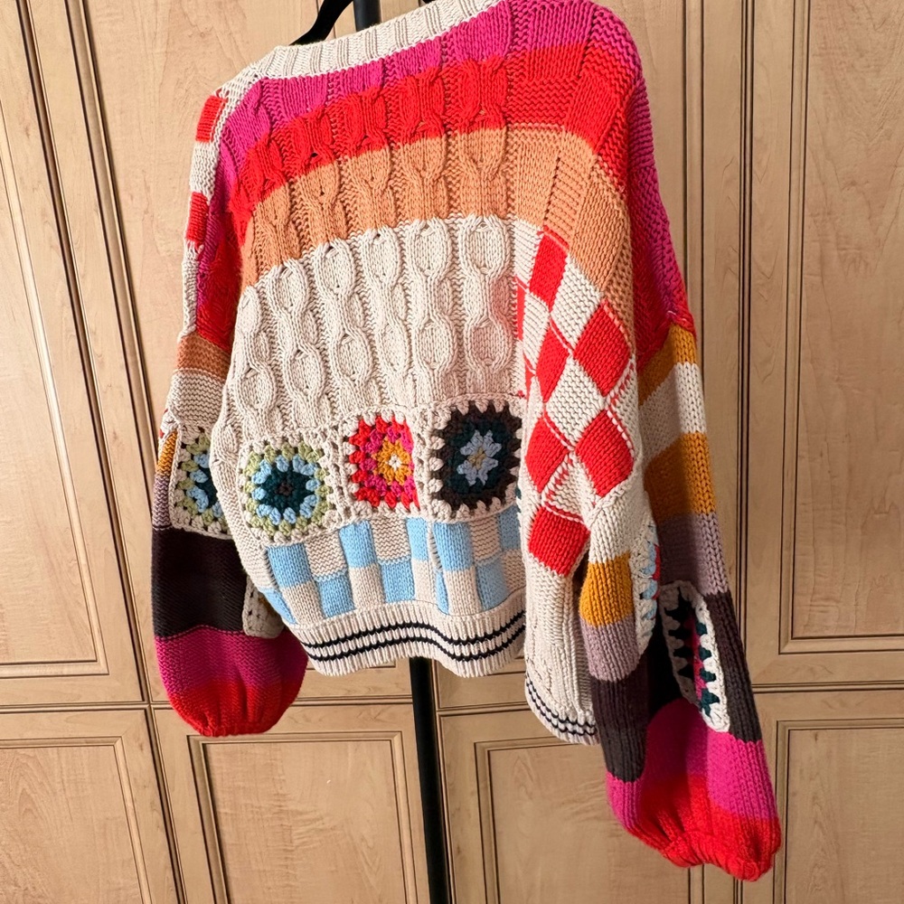 Saachi  Sweater - Picture 2 of 5